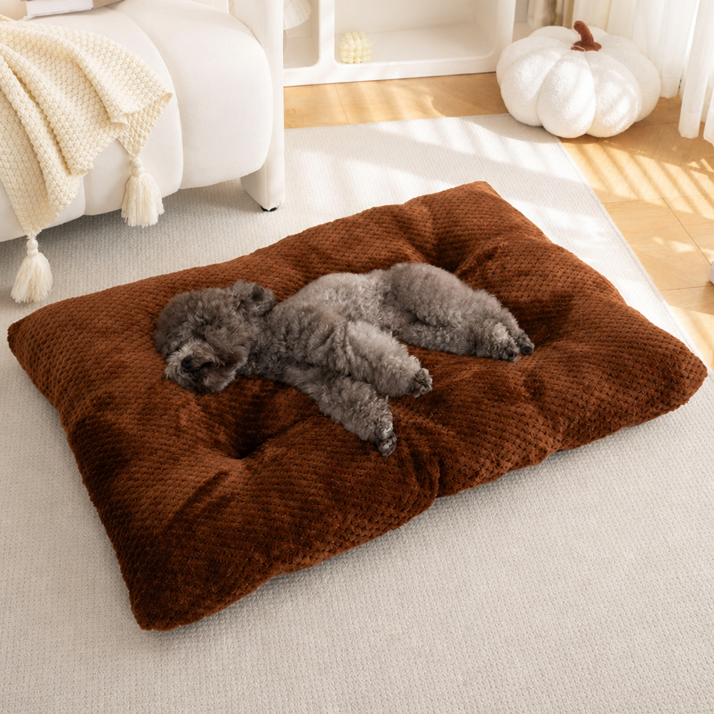 Cozy Winter Pet Bed Mat Warm Plaid Sleeping Cushion for Cats and Dogs Soft Washable Nest Pad